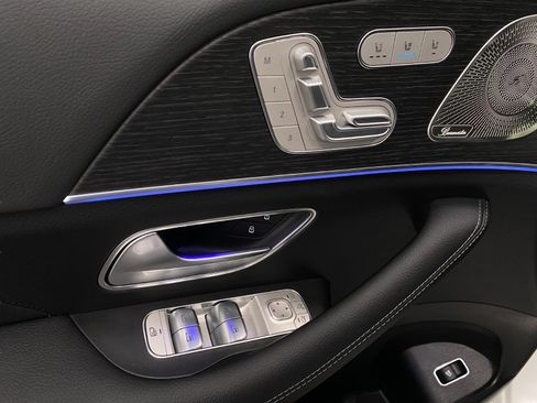New 2026 Mercedes-Benz GLS 450 4MATIC image 35