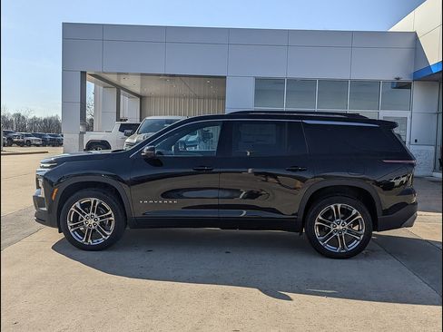 New 2026 Chevrolet Traverse LT w/ Driver Confidence Package FWD image 10