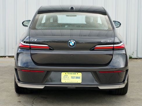 Used 2024 BMW i7 eDrive50 w/ M Sport Package image 60