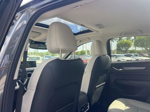 Used 2025 MAZDA CX-5 AWD 2.5 S w/ Preferred Package image 29