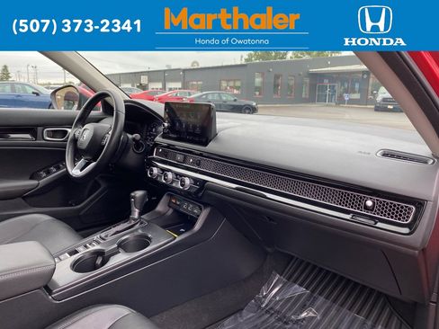 Used 2023 Honda Civic Touring image 19