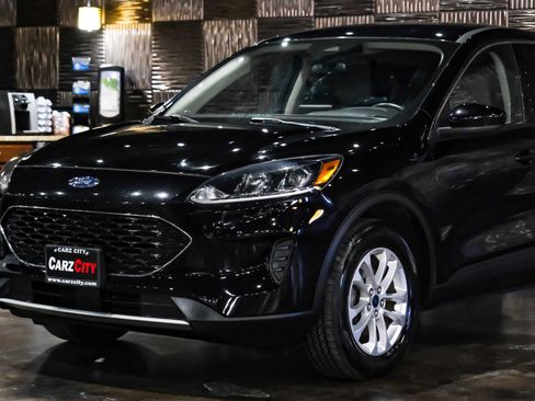 Used 2020 Ford Escape SE AWD/4WD image 7