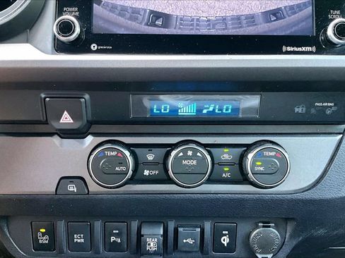Used 2021 Toyota Tacoma TRD Sport w/ Technology Package RWD image 16