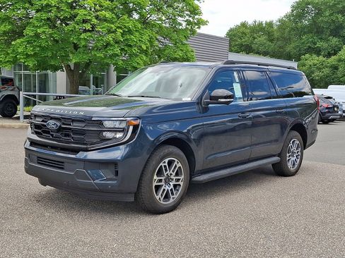 New 2026 Ford Expedition Max Active AWD/4WD image 3