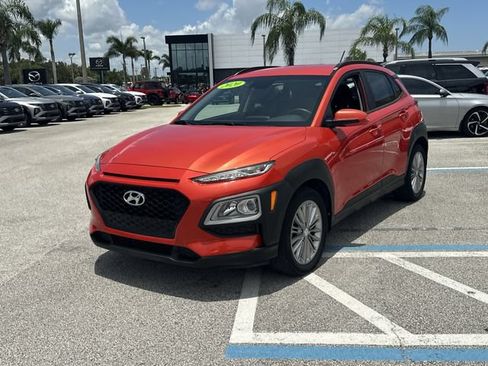 Used 2020 Hyundai Kona SEL FWD image 2