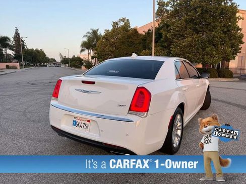 Used 2021 Chrysler 300 Touring L RWD image 6