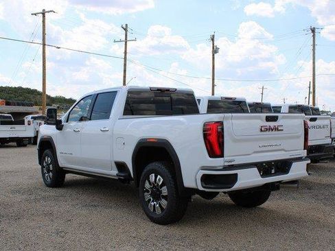New 2025 GMC Sierra 2500 Denali w/ Technology Package image 4