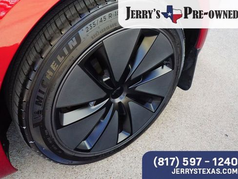 Used 2025 Tesla Model 3 Long Range image 9