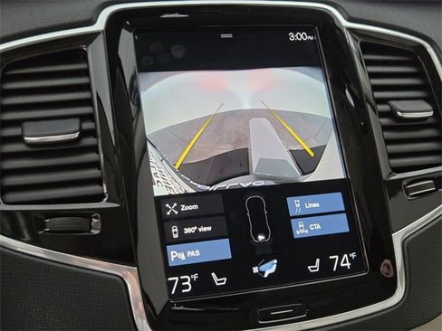 Used 2022 Volvo XC90 T6 Momentum w/ Advanced Package image 26