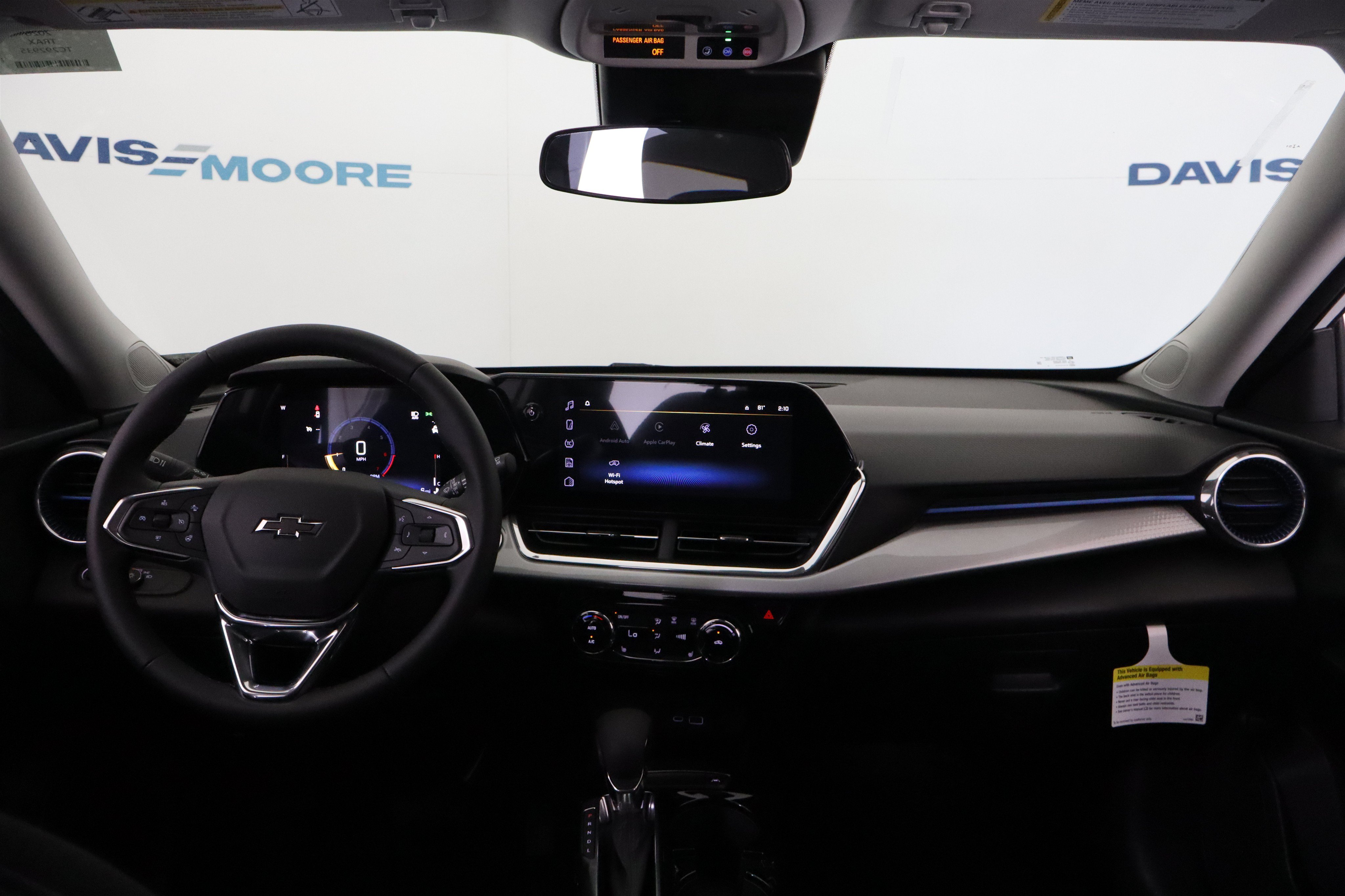 New 2026 Chevrolet Trax LT w/ Midnight Edition FWD image 16