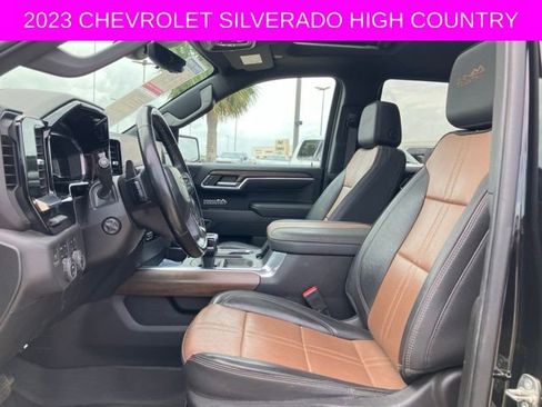 Used 2023 Chevrolet Silverado 1500 High Country w/ High Country Premium Package AWD/4WD image 16