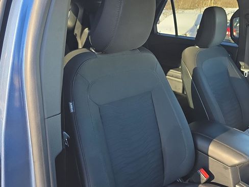 Used 2020 Ford Explorer XLT image 32