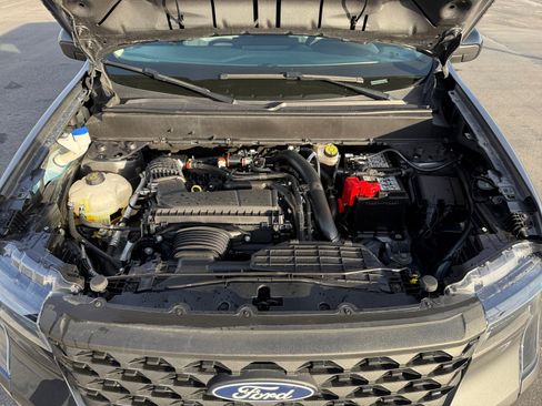 Used 2025 Ford Maverick XLT w/ XLT Luxury Package image 28