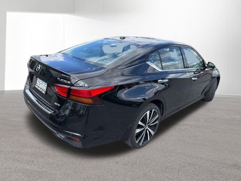 Used 2022 Nissan Altima 2.5 Platinum AWD/4WD image 9