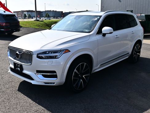 Used 2024 Volvo XC90 B6 Ultimate w/ Protection Package Premier AWD/4WD image 4