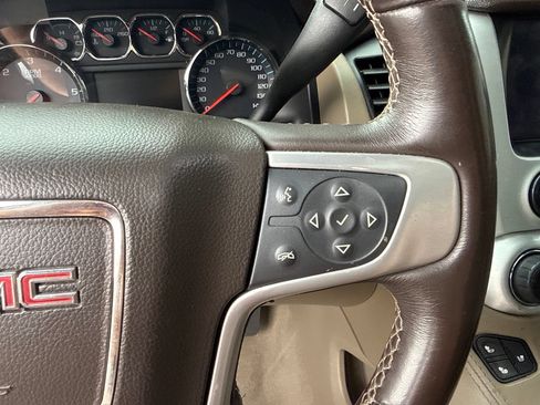 Used 2020 GMC Yukon SLT w/ Open Road Package AWD/4WD image 22
