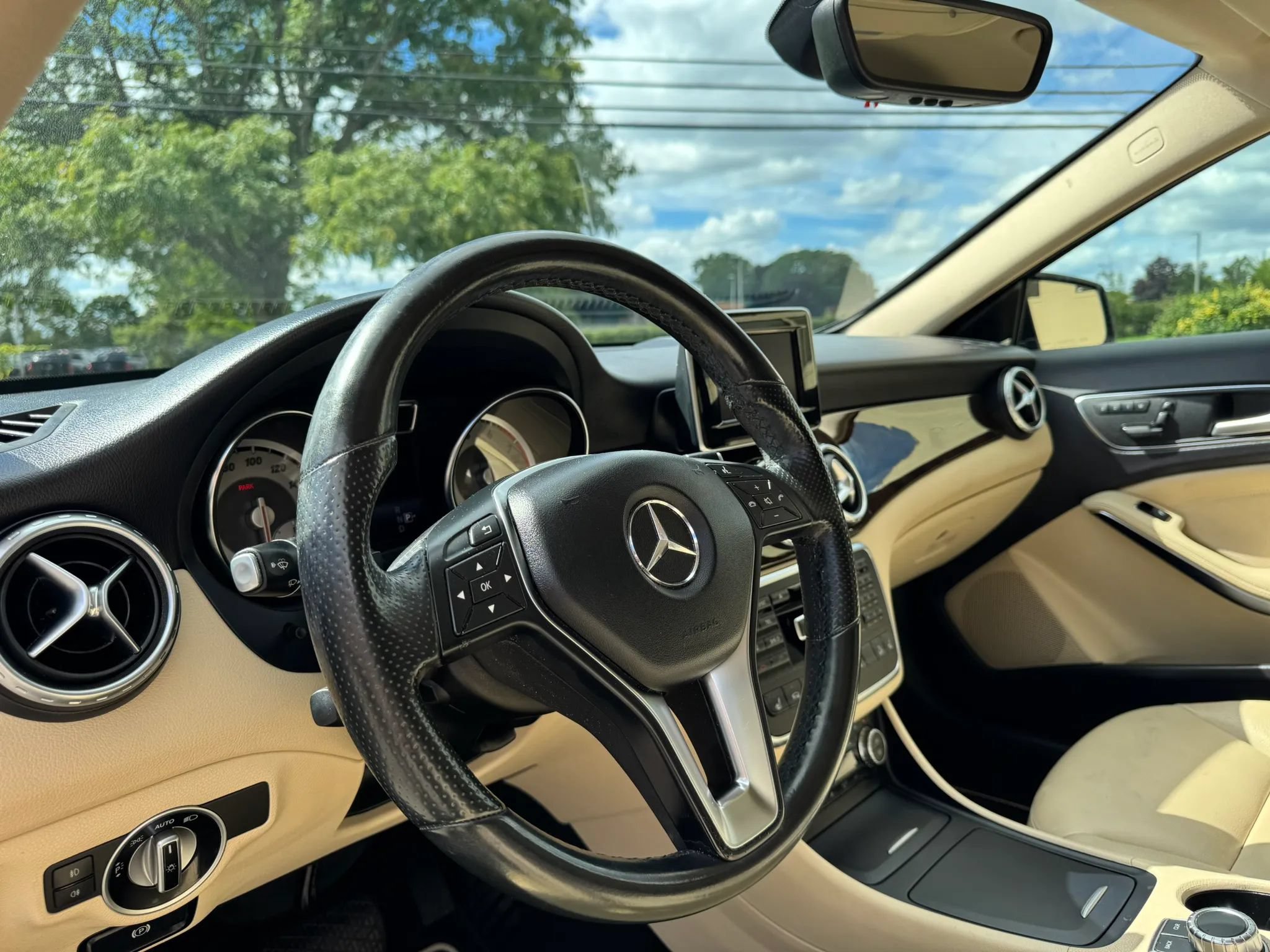 Used 2015 Mercedes-Benz GLA 250 4MATIC image 20