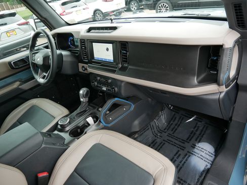 Used 2023 Ford Bronco Wildtrak AWD/4WD image 10