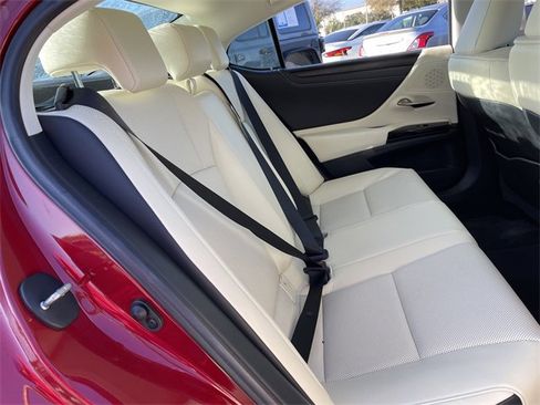 Used 2022 Lexus ES 250 w/ Premium Package image 30