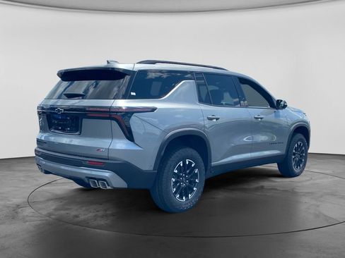 New 2026 Chevrolet Traverse Z71 w/ Enhanced Driving Package AWD/4WD image 7