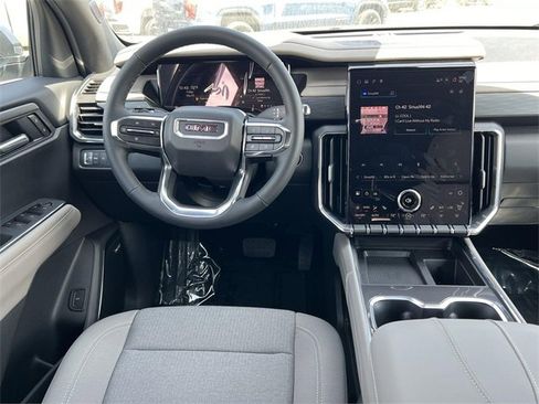 New 2025 GMC Acadia Elevation image 11