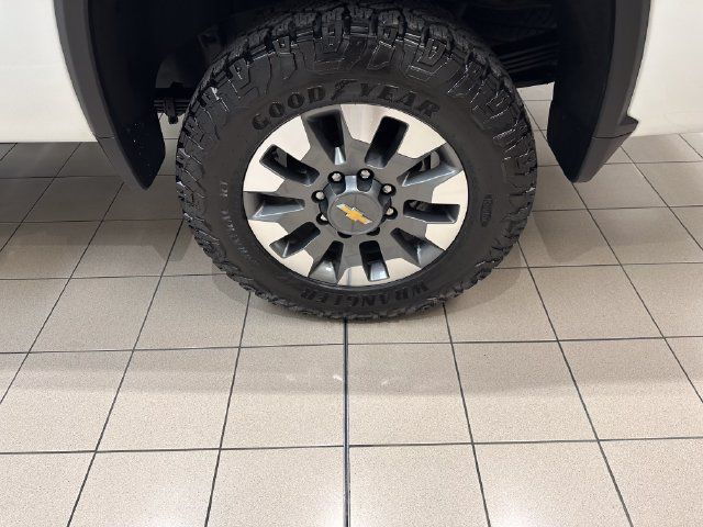 Used 2024 Chevrolet Silverado 2500 Custom w/ Custom Value Package AWD/4WD image 23