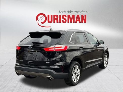 Used 2023 Ford Edge Titanium image 2