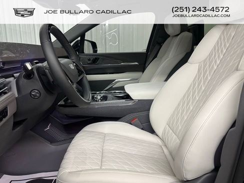 New 2026 Cadillac Escalade IQL Luxury image 6