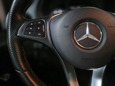 Used 2023 Mercedes-Benz Metris image 17