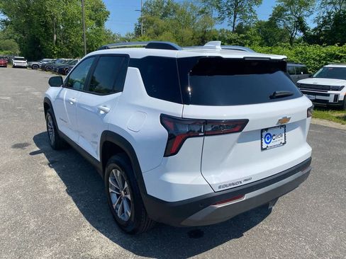 New 2025 Chevrolet Equinox LT w/ Convenience Package II image 8