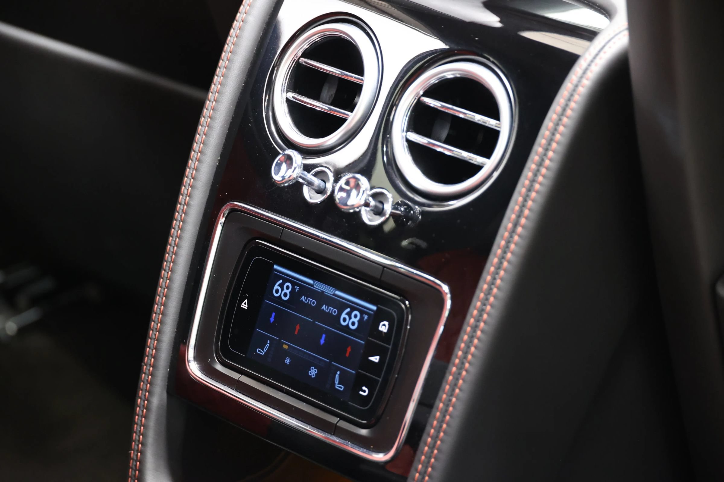 Used 2018 Bentley Flying Spur S V8 w/ Black Edition AWD/4WD image 88