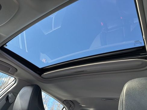 Used 2023 Toyota Camry SE w/ Cold Weather Package image 34