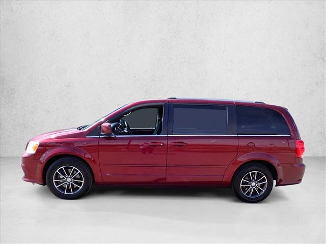 Used 2017 Dodge Grand Caravan SXT w/ Rear Park Assist Package FWD image 2