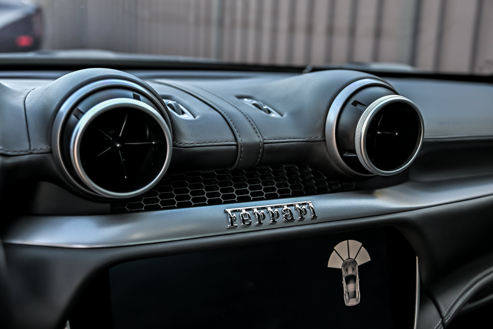 Used 2019 Ferrari Portofino RWD image 42