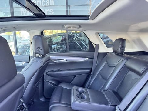 Used 2017 Cadillac XT5 Luxury w/ Driver Awareness Package FWD image 26