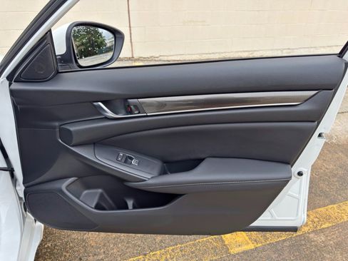 Used 2020 Honda Accord Sport image 38