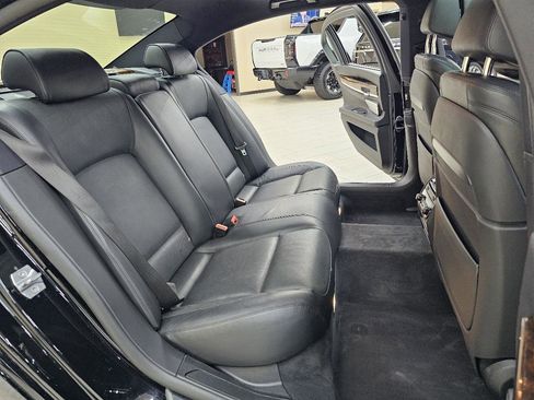 Used 2014 BMW 750Li image 22