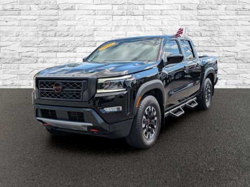 Used 2022 Nissan Frontier Pro-X w/ Technology Package image 2