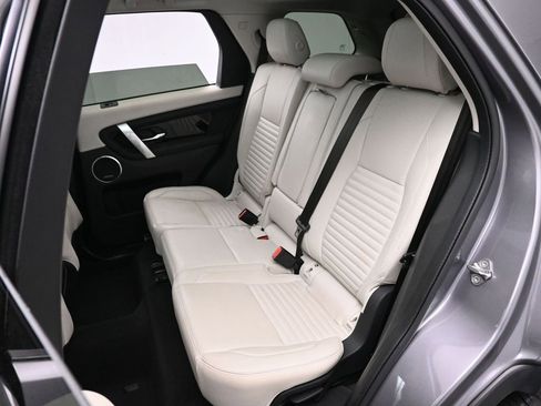 Used 2022 Land Rover Discovery Sport S image 15