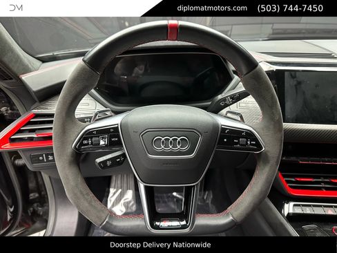 Used 2023 Audi RS e-tron GT image 28