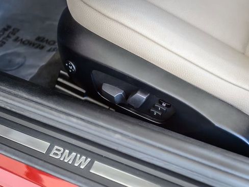 Used 2012 BMW 328i Convertible image 45