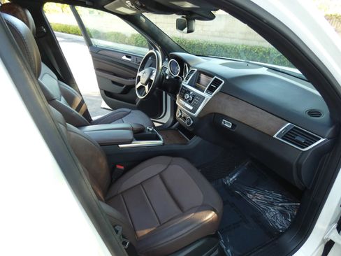 Used 2015 Mercedes-Benz ML 350 4MATIC image 25