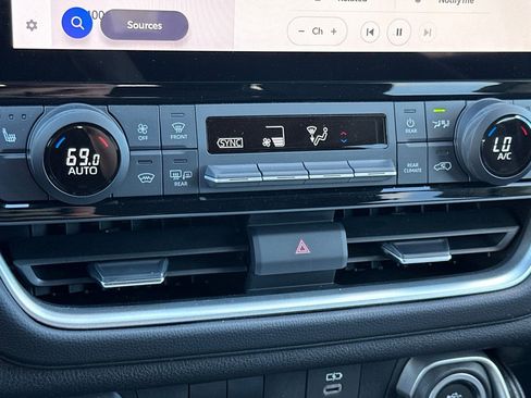 Certified 2024 Toyota Grand Highlander XLE image 25