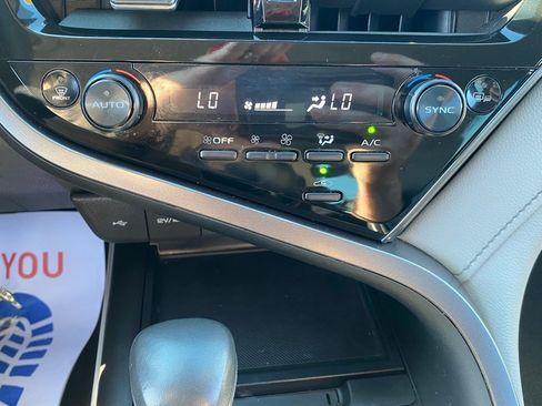 Used 2024 Toyota Camry SE image 23