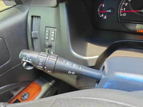 Used 2007 Cadillac STS w/ Preferred Equipment Group RWD image 20