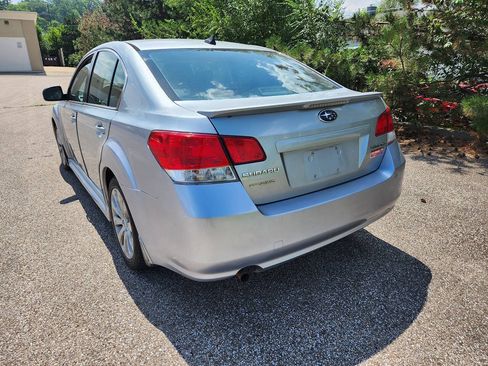 Used 2012 Subaru Legacy 2.5i Limited AWD/4WD image 3
