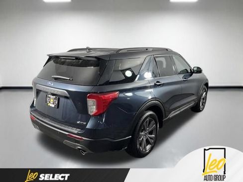 Used 2023 Ford Explorer XLT w/ Equipment Group 202A AWD/4WD image 5