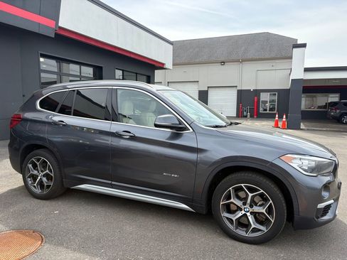 Used 2018 BMW X1 xDrive28i image 4