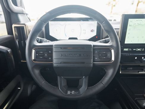 Used 2025 GMC Hummer EV 3X image 40