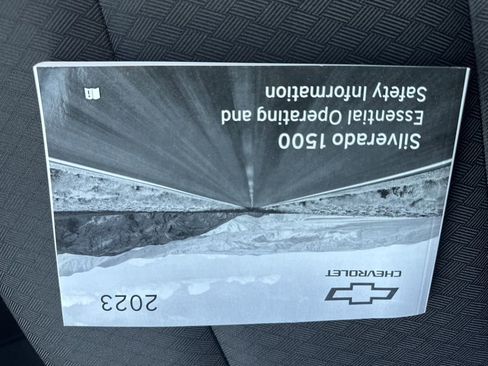 Used 2023 Chevrolet Silverado 1500 LT image 61